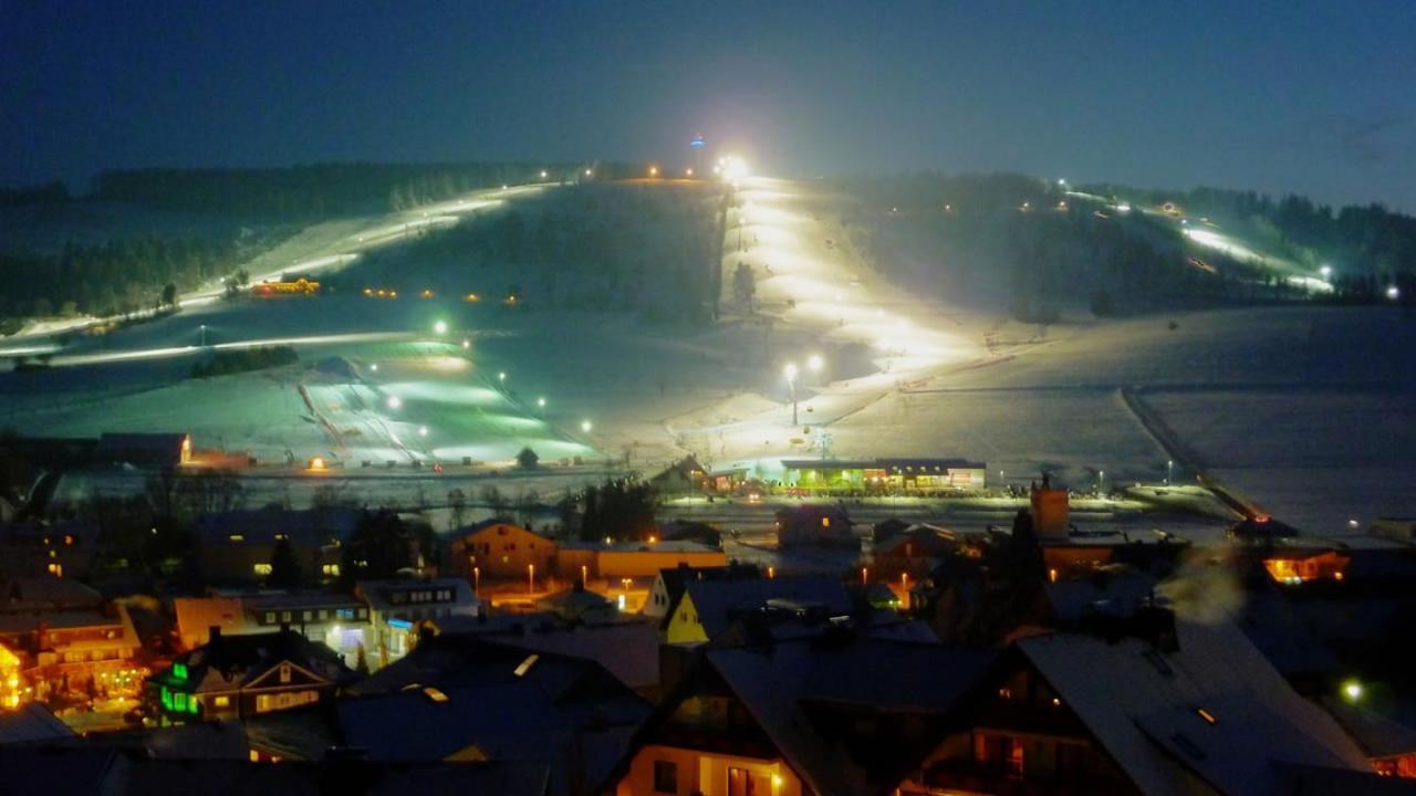 Quartier12 "Ski In & Bike Out" - Fewo Berg Willingen  Ngoại thất bức ảnh